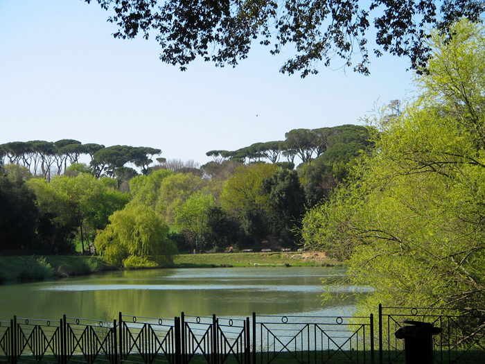 Villa Pamphilj pond